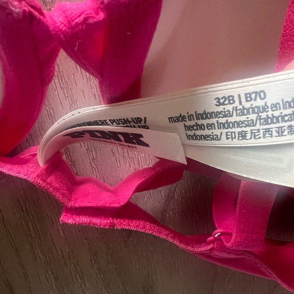 Pink Victoria's Secret Bra - Picture 4 of 4